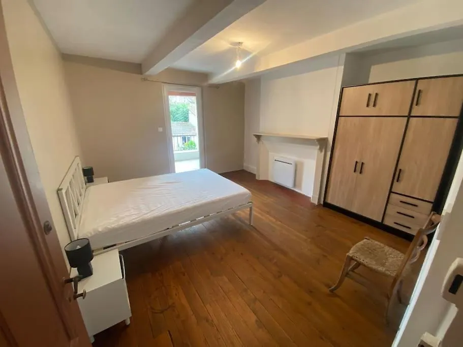 Holiday home Maison De Rue Centre Ville Mirande