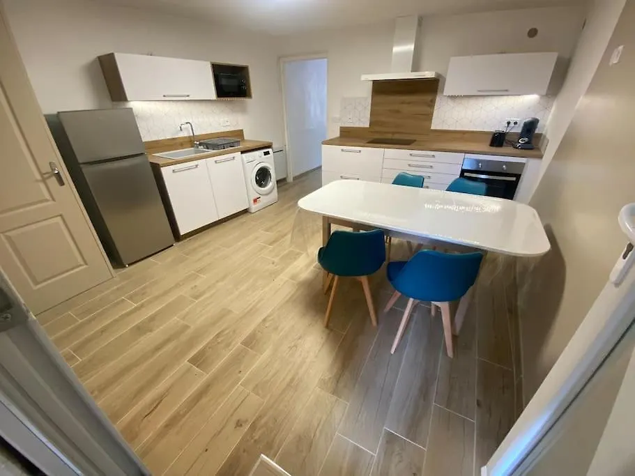 Maison De Rue Centre Ville Mirande  0*, Mirande (Gers) France